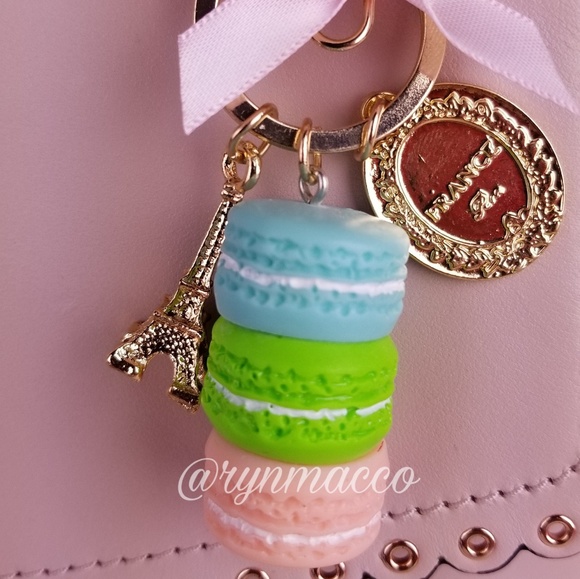 3 Tiered French Macaron Eiffel Keychain - Picture 3 of 7